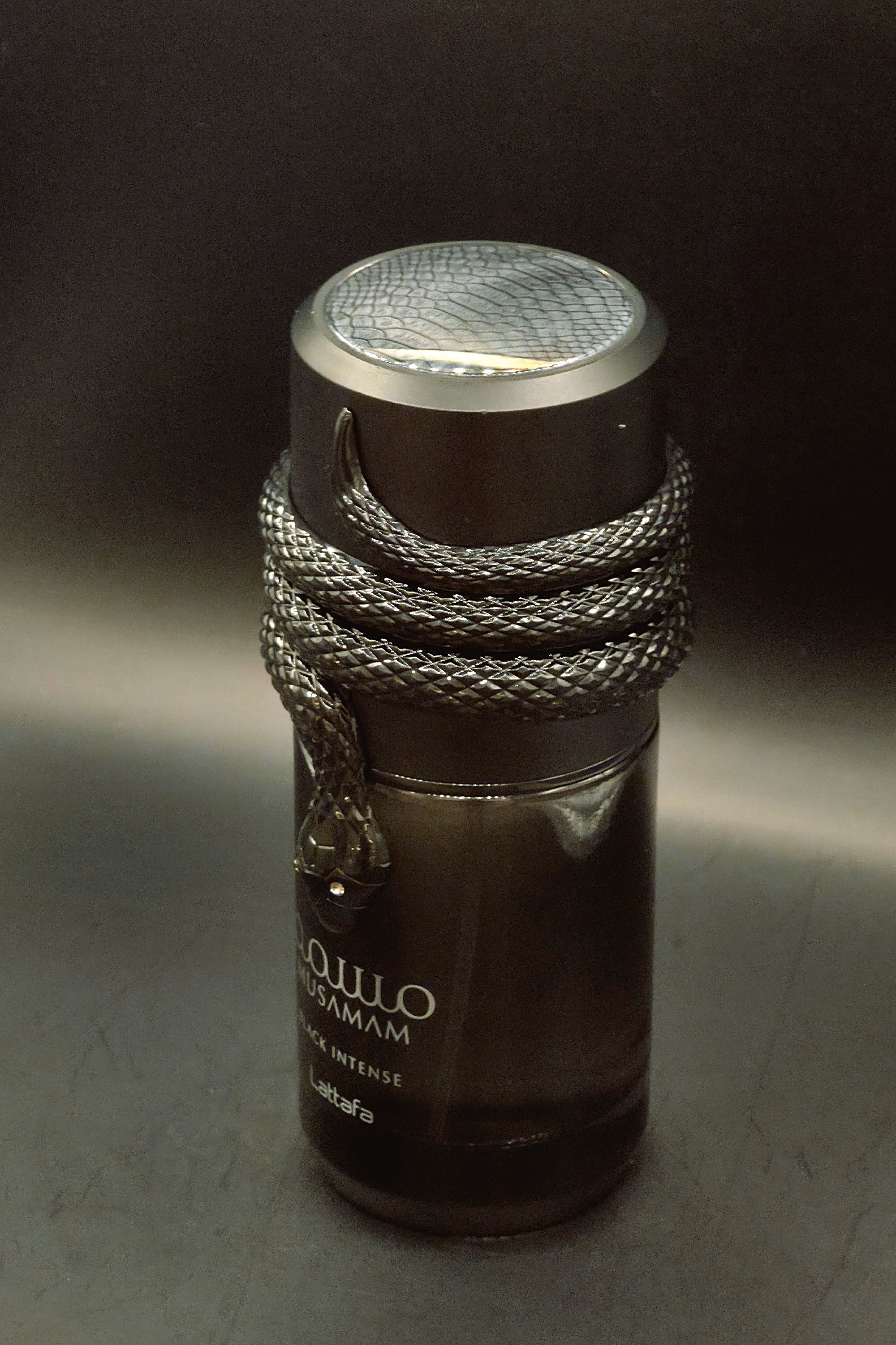 MUSAMAM BLACK INTENSE LATTAFA 100ML